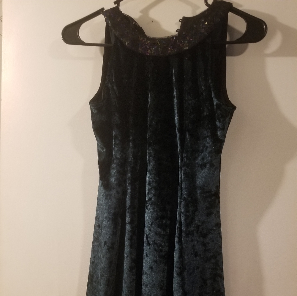 Cute green velvet mini dress